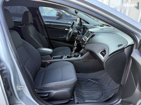 Chevrolet Cruze 2018 - фото 13