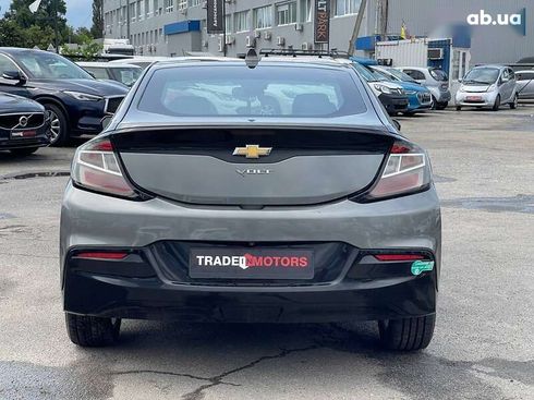 Chevrolet Volt 2017 - фото 11