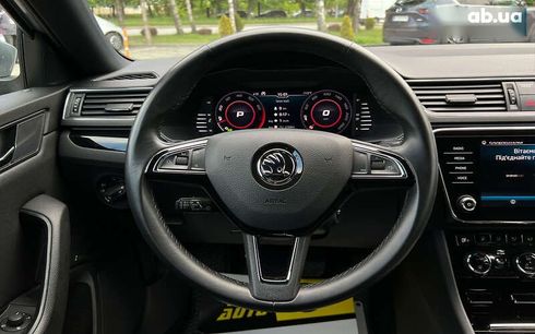 Skoda Superb 2018 - фото 12