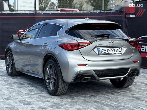 Infiniti Q30 2016 - фото 12