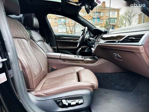 BMW 7 серия 2018 - фото 24