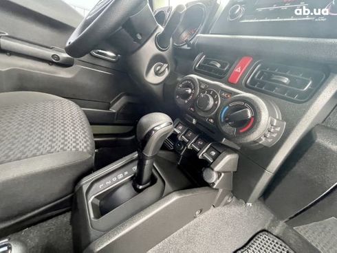 Suzuki Jimny 2019 - фото 8