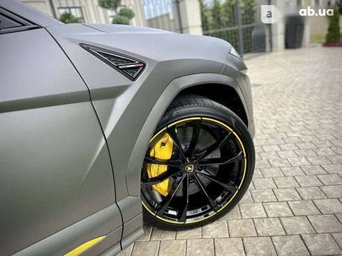 Lamborghini Urus 2022 - фото 24