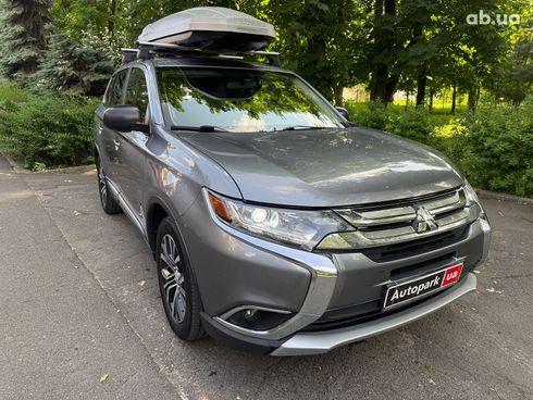 Mitsubishi Outlander 2018 серый - фото 3