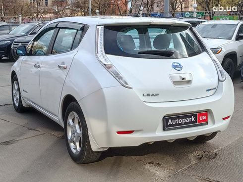 Nissan Leaf 2014 белый - фото 6