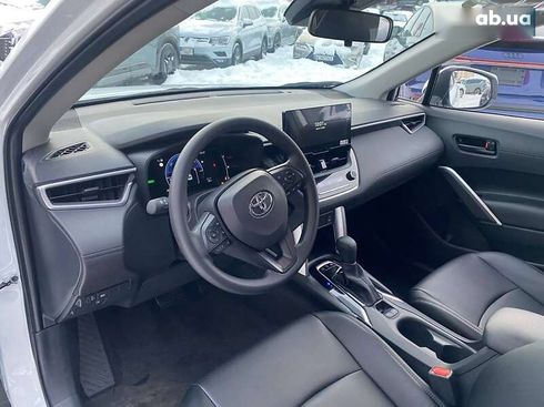 Toyota Corolla Cross 2025 - фото 10