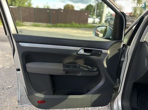 Volkswagen Touran 2008 - фото 23