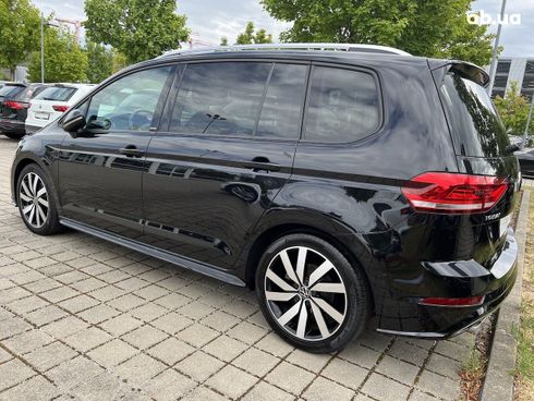 Volkswagen Touran 2022 - фото 21