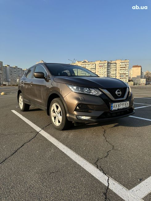 Nissan Qashqai 2018 коричневый - фото 8