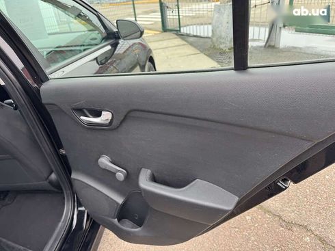 Kia Rio 2017 - фото 26