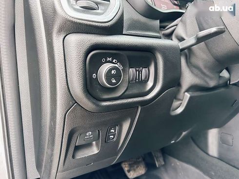 Dodge Ram 2020 - фото 19