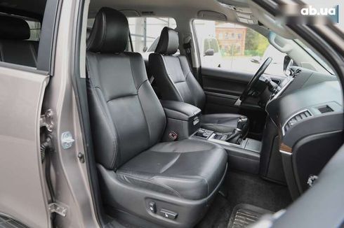 Toyota Land Cruiser Prado 2021 - фото 8