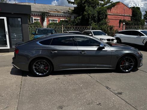 Audi S5 2023 серый - фото 4