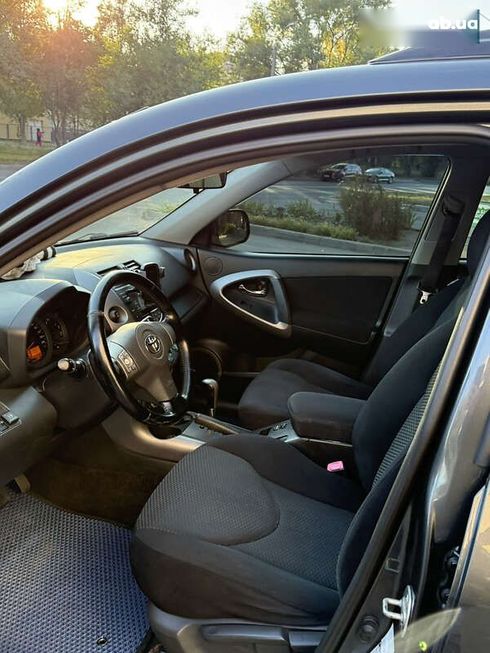 Toyota RAV4 2006 - фото 15