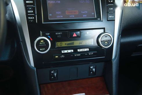 Toyota Camry 2012 - фото 17
