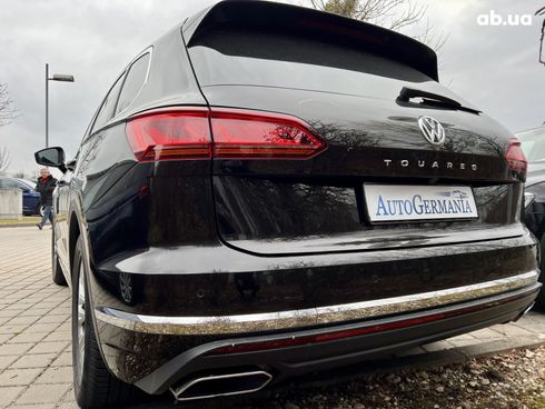 Volkswagen Touareg 2022 - фото 12