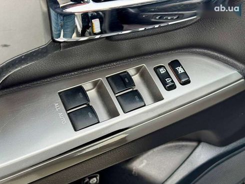 Toyota Land Cruiser 2013 - фото 29