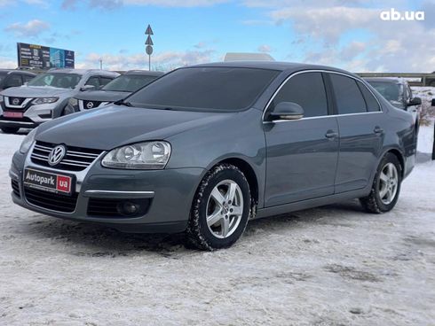 Volkswagen Jetta 2008 серый - фото 17