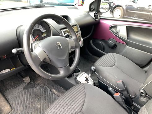 Peugeot 107 2014 фиолетовый - фото 9