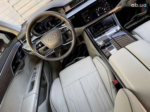 Audi A8 2020 - фото 18