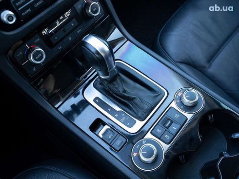 Volkswagen Touareg 2016 - фото 28
