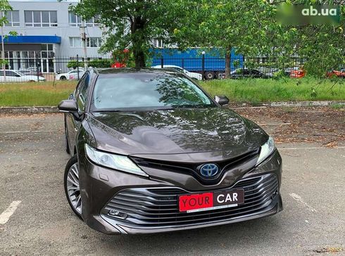 Toyota Camry 2019 - фото 13