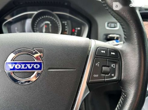 Volvo V60 Cross Country 2018 - фото 27