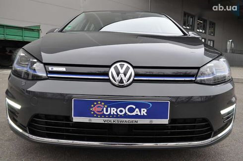 Volkswagen e-Golf 2020 - фото 15