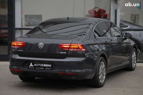 Volkswagen Passat 2015 - фото 2