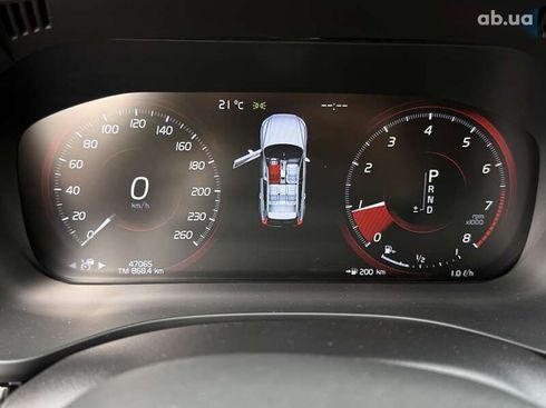 Volvo XC60 2020 - фото 25