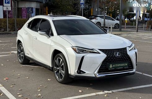 Lexus UX 2021 - фото 8