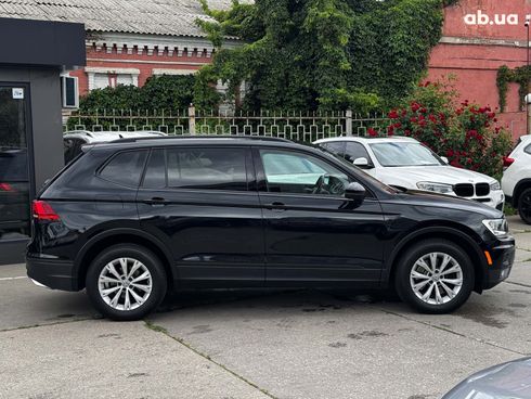 Volkswagen Tiguan 2017 черный - фото 6