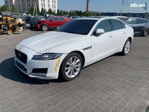 Jaguar XF 2018 - фото 3