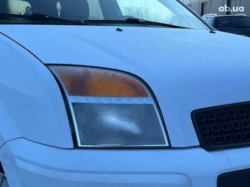 Ford Fusion 2011 белый - фото 13