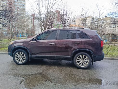 Kia Sorento 2011 вишневый - фото 6