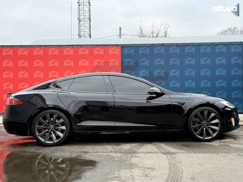 Tesla Model S 2019 - фото 11