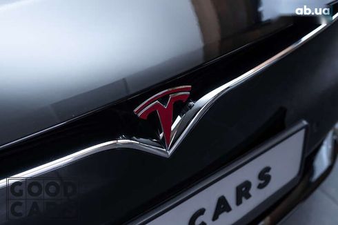 Tesla Model S 2019 - фото 6