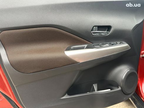 Nissan Kicks 2018 красный - фото 20