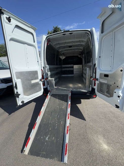 Renault Master 2017 - фото 27