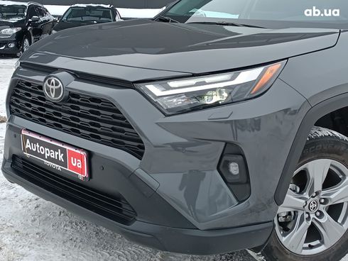 Toyota RAV4 2025 серый - фото 3