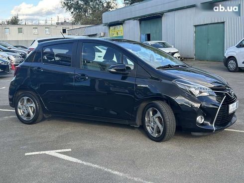 Toyota Yaris 2015 - фото 5