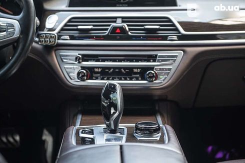 BMW 7 серия 2017 - фото 22