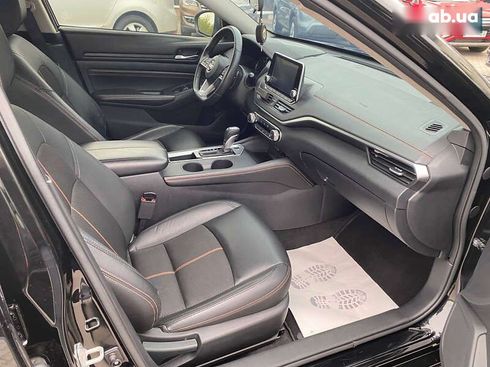 Nissan Altima 2020 - фото 10