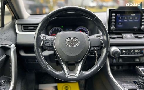 Toyota RAV4 2020 - фото 12