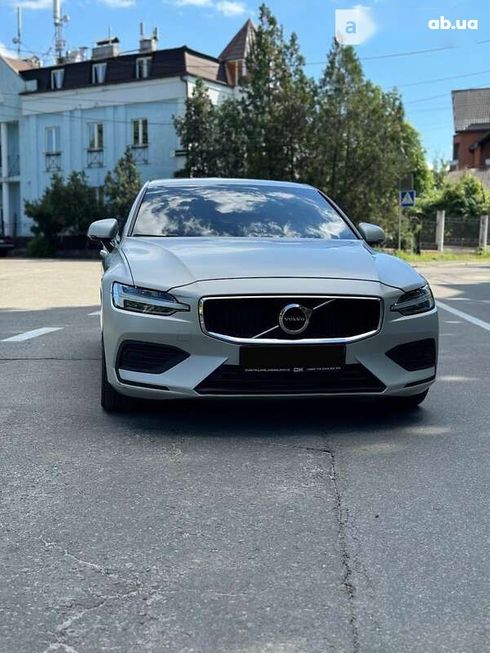 Volvo S60 2020 - фото 13