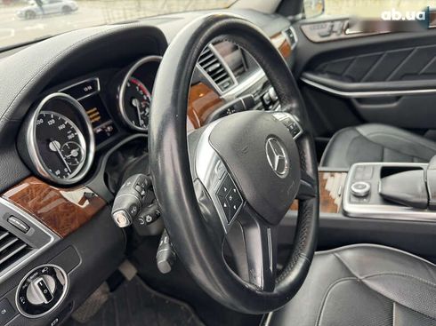 Mercedes-Benz GL-Класс 2012 - фото 15