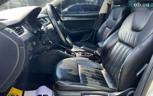 Skoda Octavia 2019 - фото 10