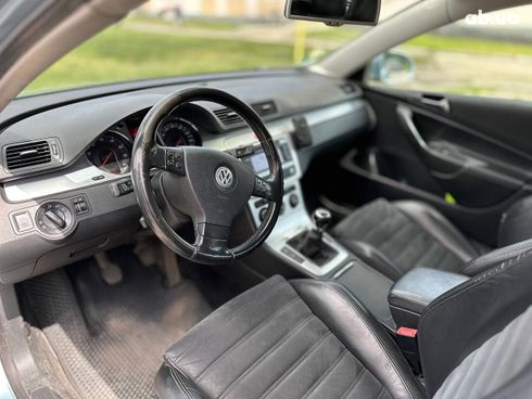 Volkswagen Passat 2007 голубой - фото 2