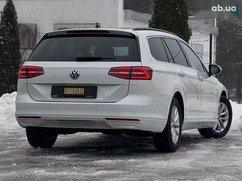 Volkswagen Passat 2017 - фото 20