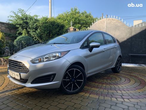 Ford Fiesta 2019 серый - фото 8